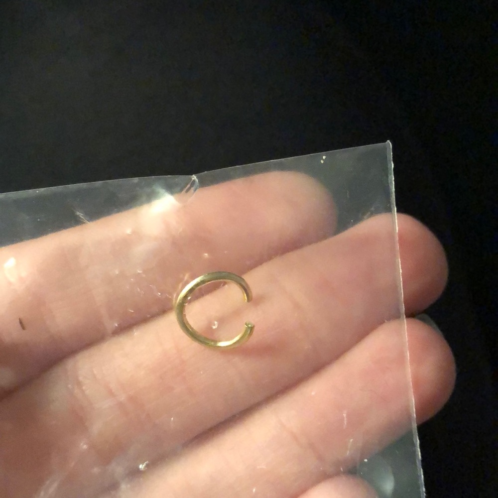 Gold Earring - Picture 2 of 2